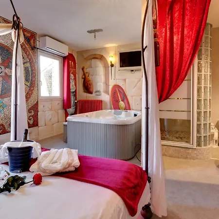 Venus Avec Jacuzzi Privatif * Vichy